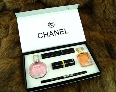   Chanel 5  1 