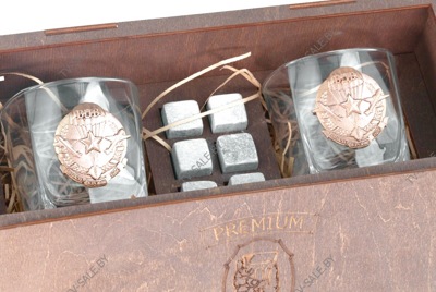 Подарочный набор ВДВ с бронзовыми гербами и камнями для напитков ( код 0007 )